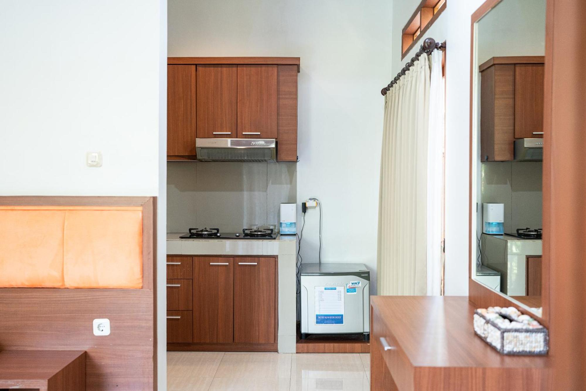 Adipana Bungalow-Balinese Room ウブド エクステリア 写真