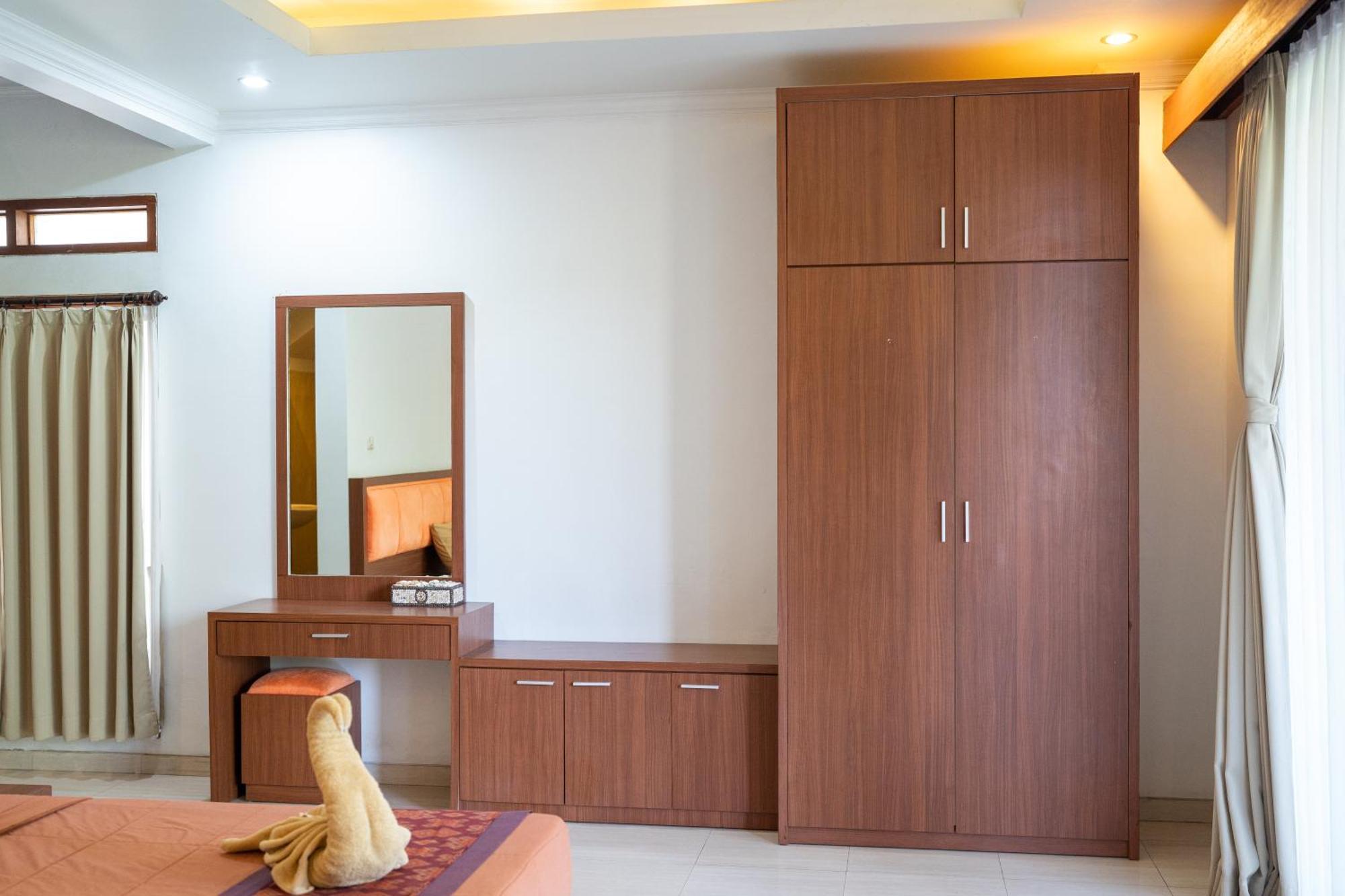 Adipana Bungalow-Balinese Room ウブド エクステリア 写真
